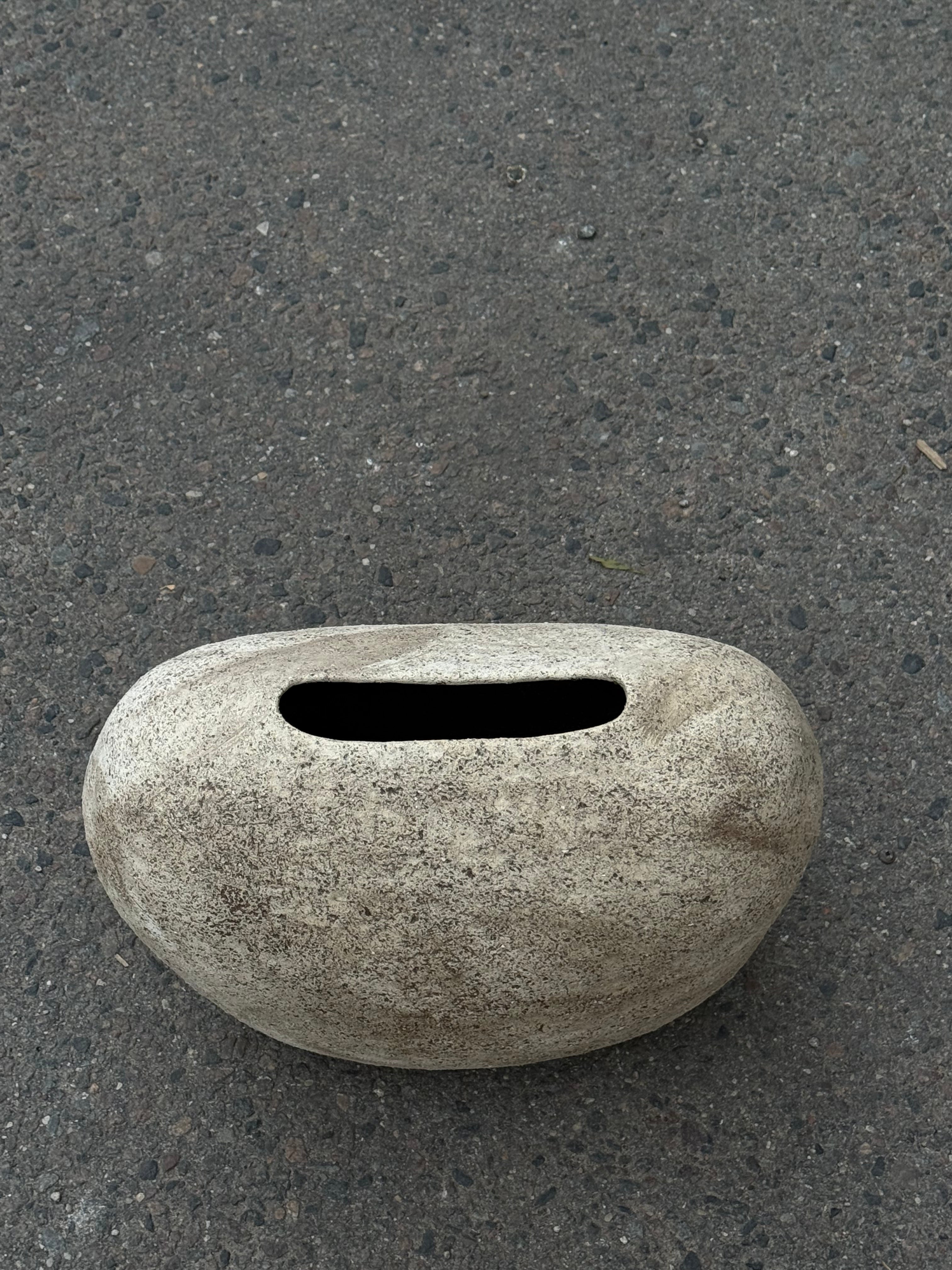 Moon vase